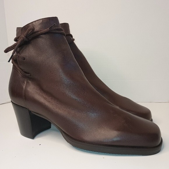 Enzo Y Intrigue Leather Tie Ankle Booties size 9 - Picture 11 of 16